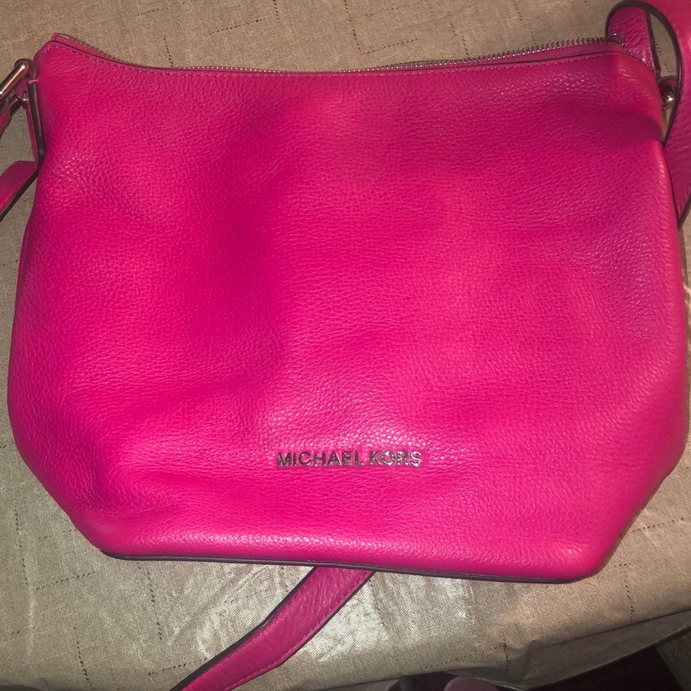 NWOT- Michael Kors Hot Pink crossbody.